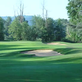 A beautiful and challenging course on the Willamette River.